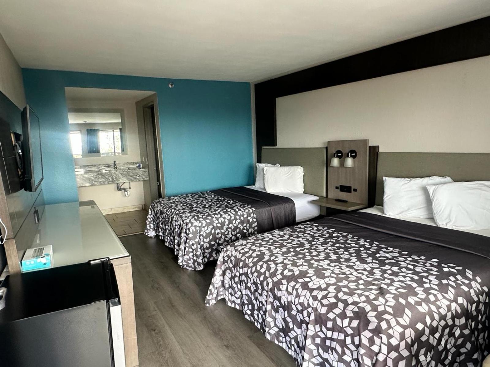 Days Inn By Wyndham El Paso Airport East Екстериор снимка